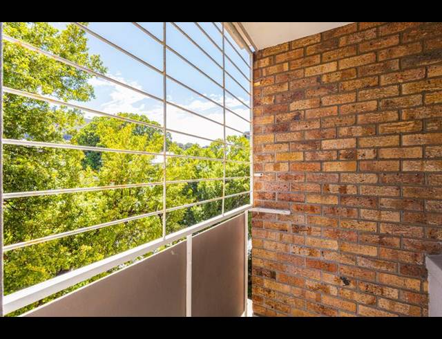 1 BEDROOM APARTMENT FOR SALE IN GARDENS